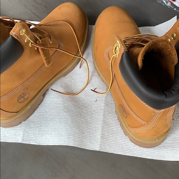 Timberland boots size 8.5 never worn - Picture 1 of 1